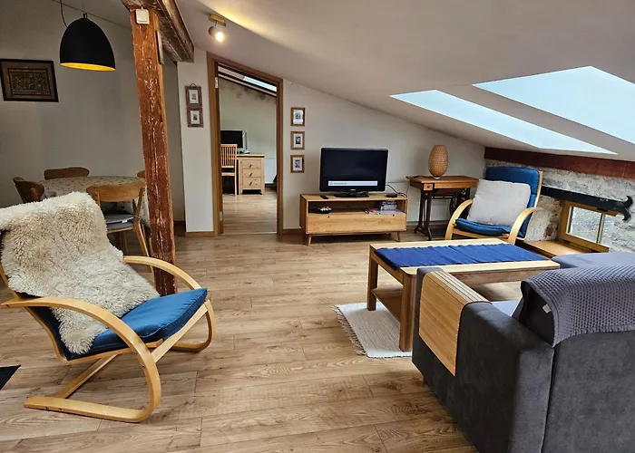 An Awesome Penthouse Near The City Center